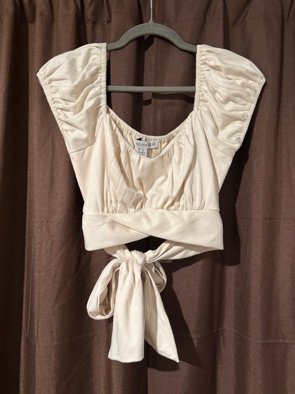 Cream Back Tie Puff Sleeve Crop Top